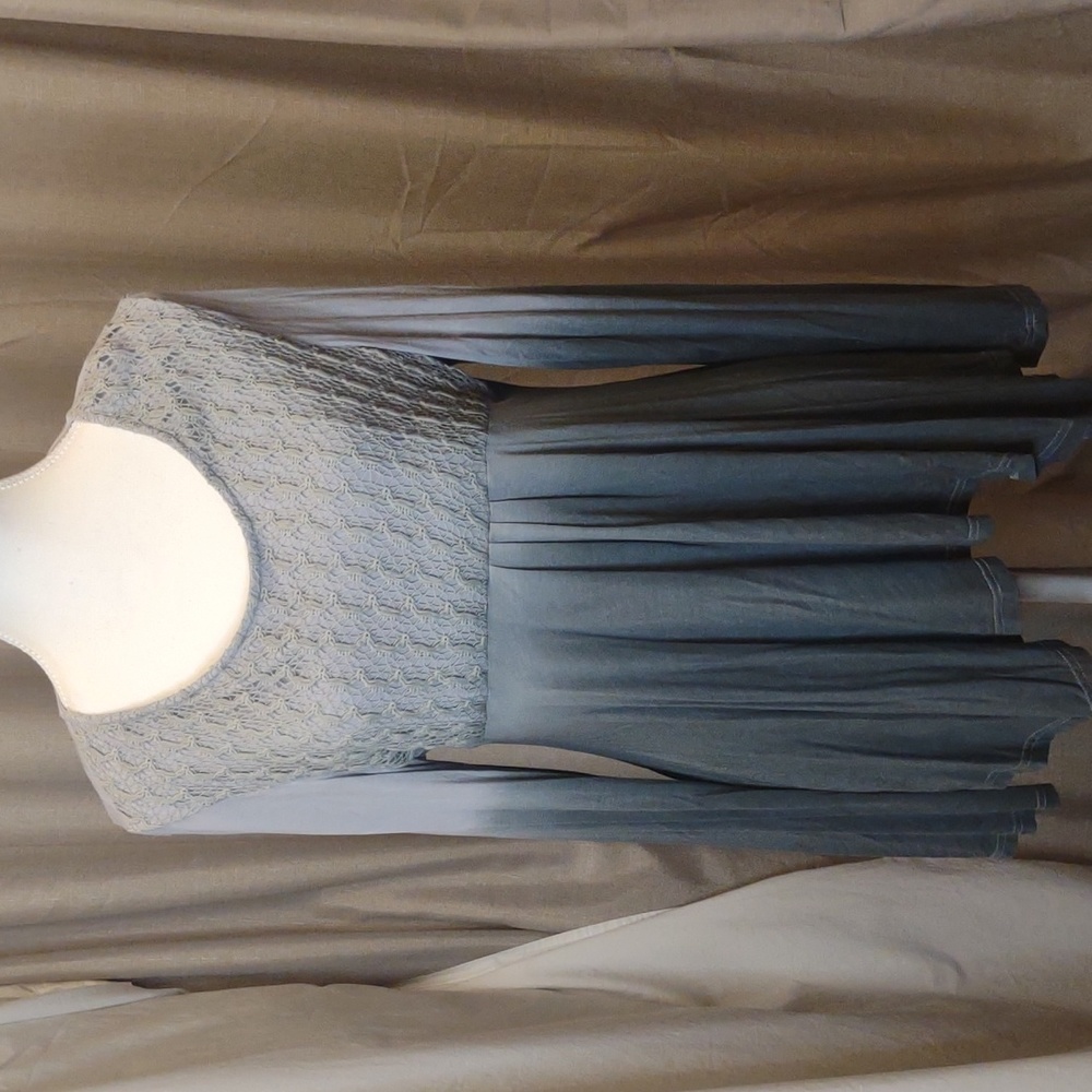 Radzoli ombre knit top with lace accent